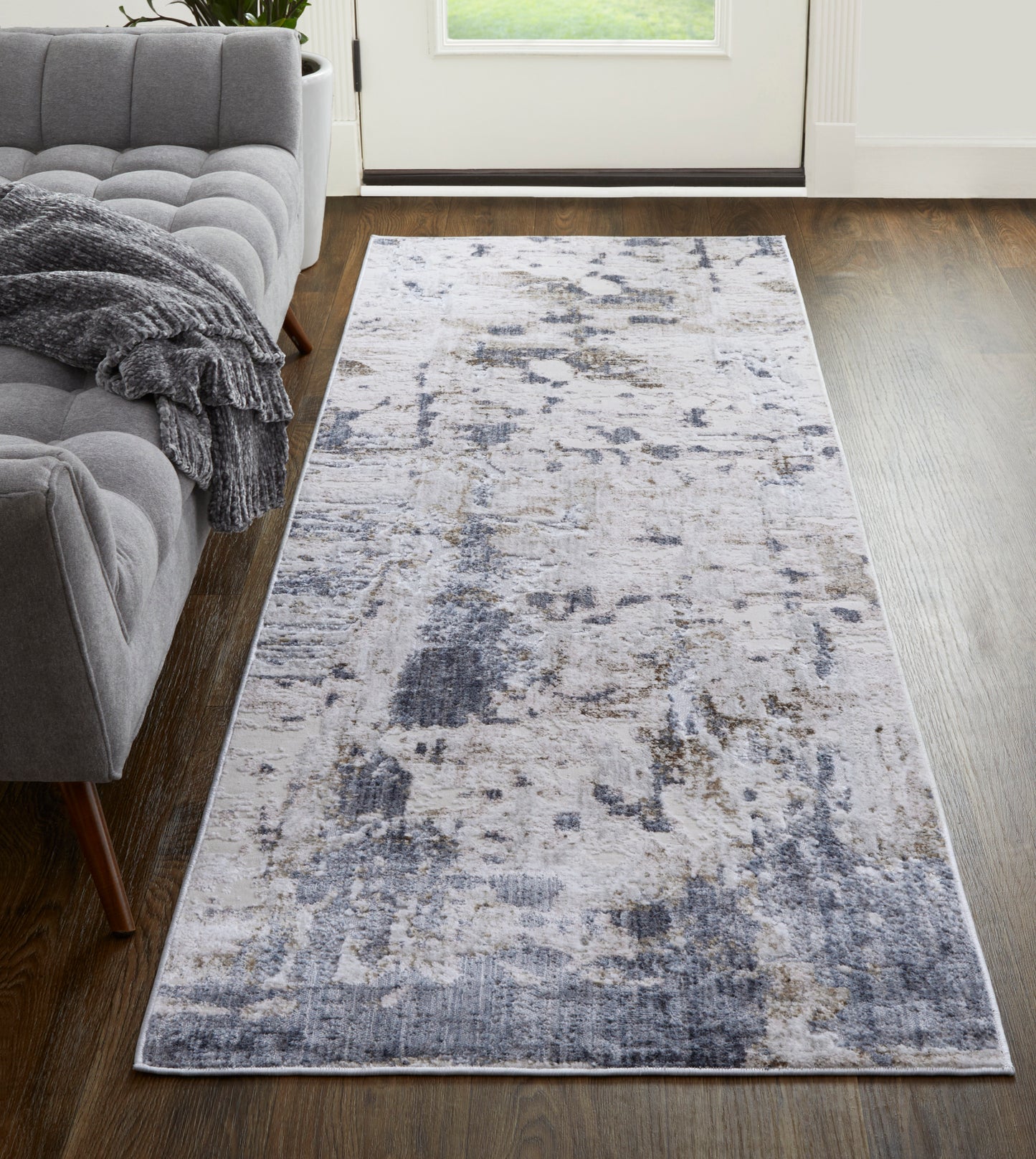 Laina Transitional/Industrial/Casual Ivory/Gray/Blue Runner