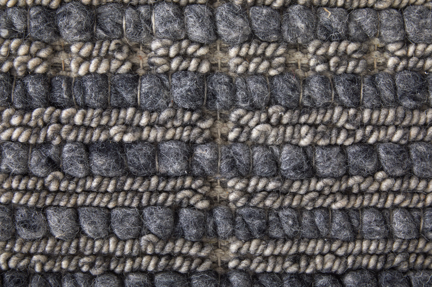 Herrick Modern/Casual Gray Accent Rug