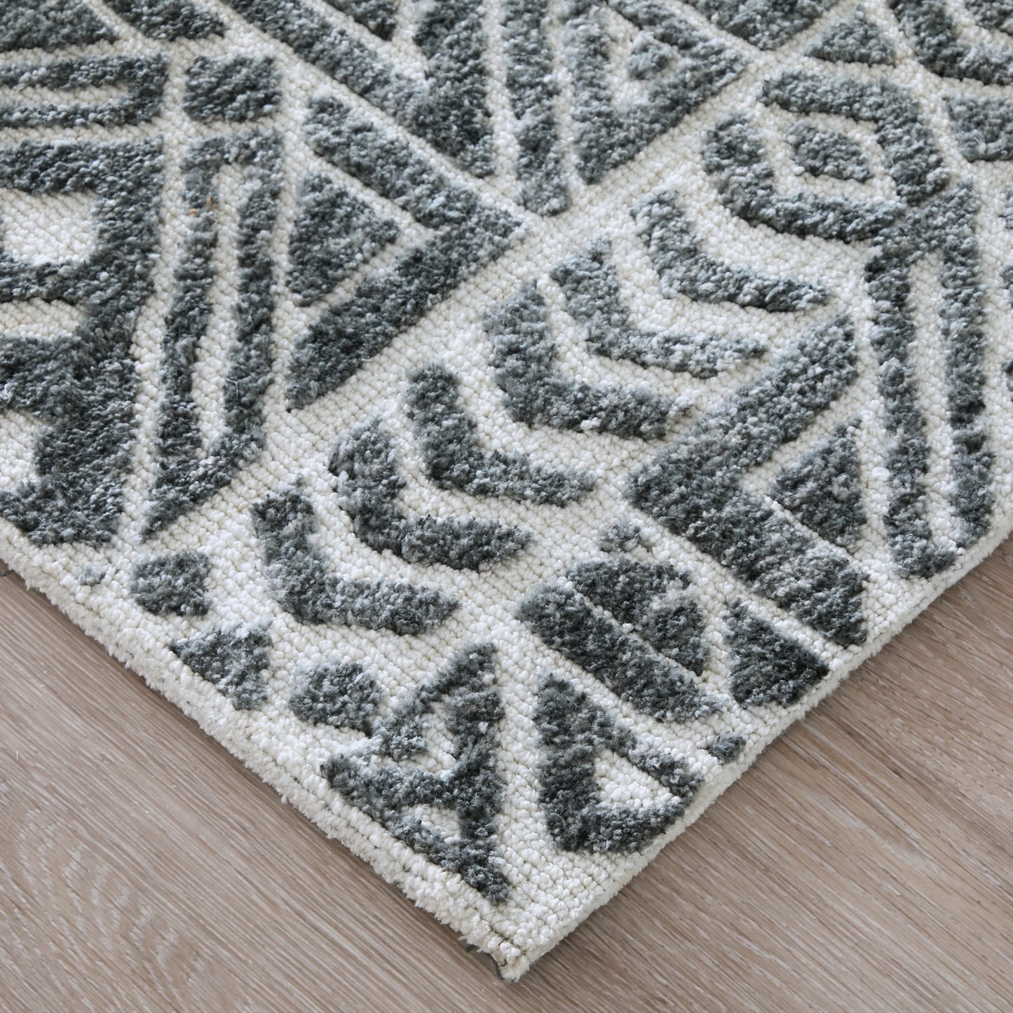 Colton Modern/Cabin & Lodge/Global Southwestern/Geometric Gray/Black/Ivory - Feizy Rug