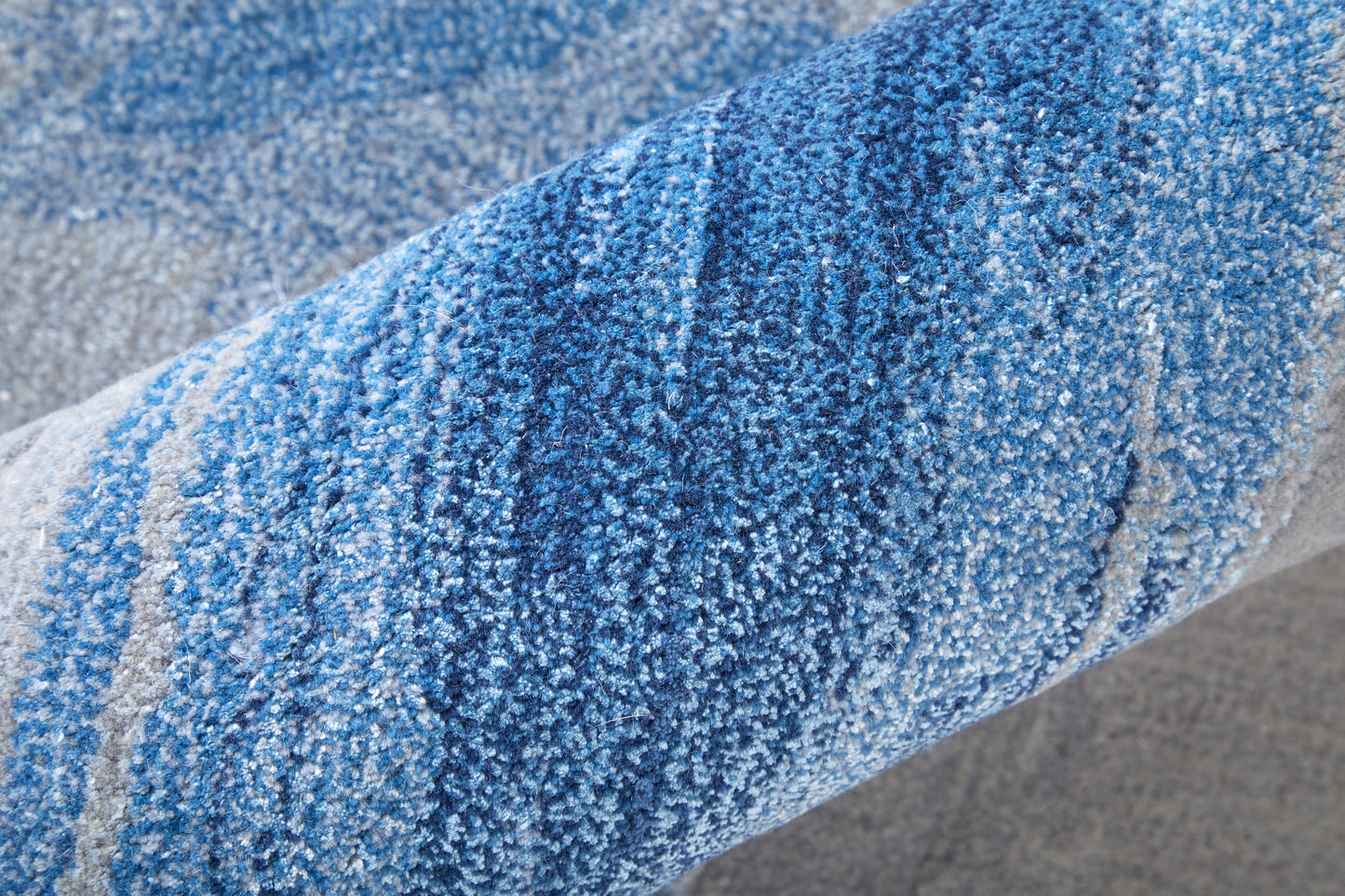 Kawai Modern/Global/Bohemian & Eclectic Blue/Gray Area Rug