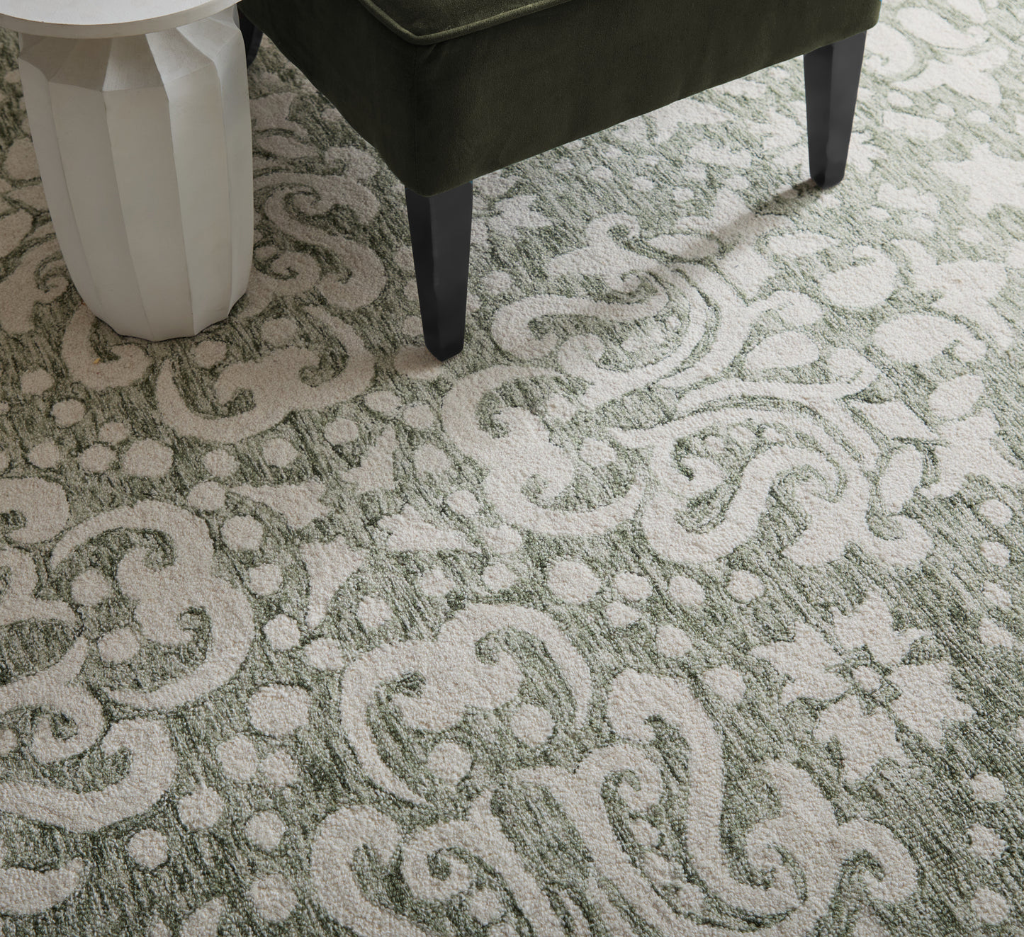 Belfort Traditional/Vintage/Casual Ivory/Green Area Rug