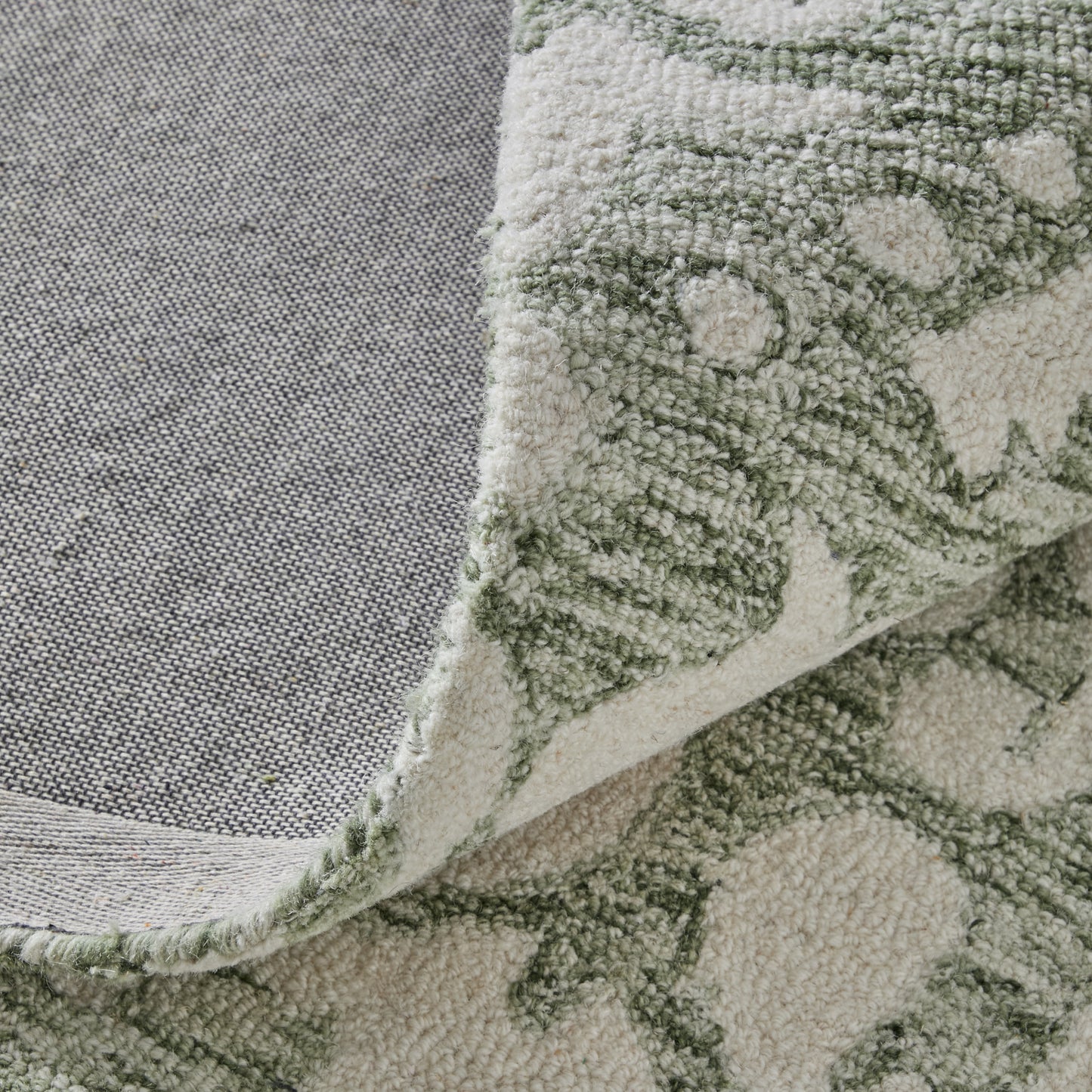 Belfort Traditional/Vintage/Casual Ivory/Green Area Rug