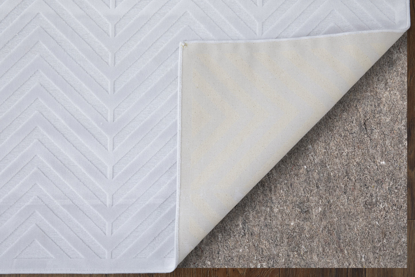 Saphir Mira Modern/Casual Geometric/Herringbone White - Feizy Rug