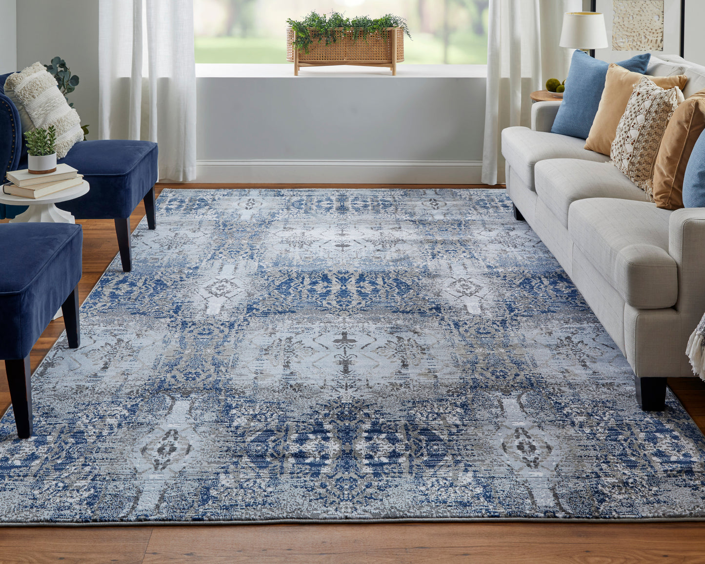 Gaspar Modern/Bohemian & Eclectic/Rustic Damask/Distressed Blue/Gray/Taupe - Feizy Rug