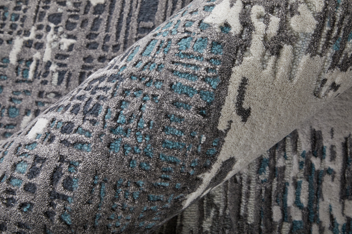 Zarah Modern/Bohemian & Eclectic Ivory/Gray/Blue Area Rug