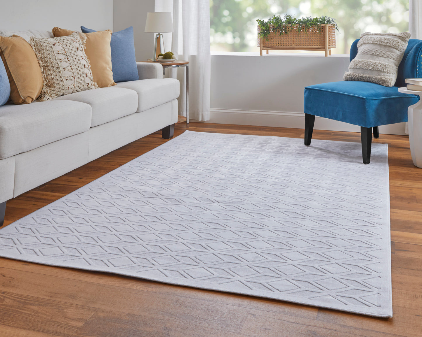 Saphir Mira Modern/Mid-Century Modern Geometric/Solid White - Feizy Rug