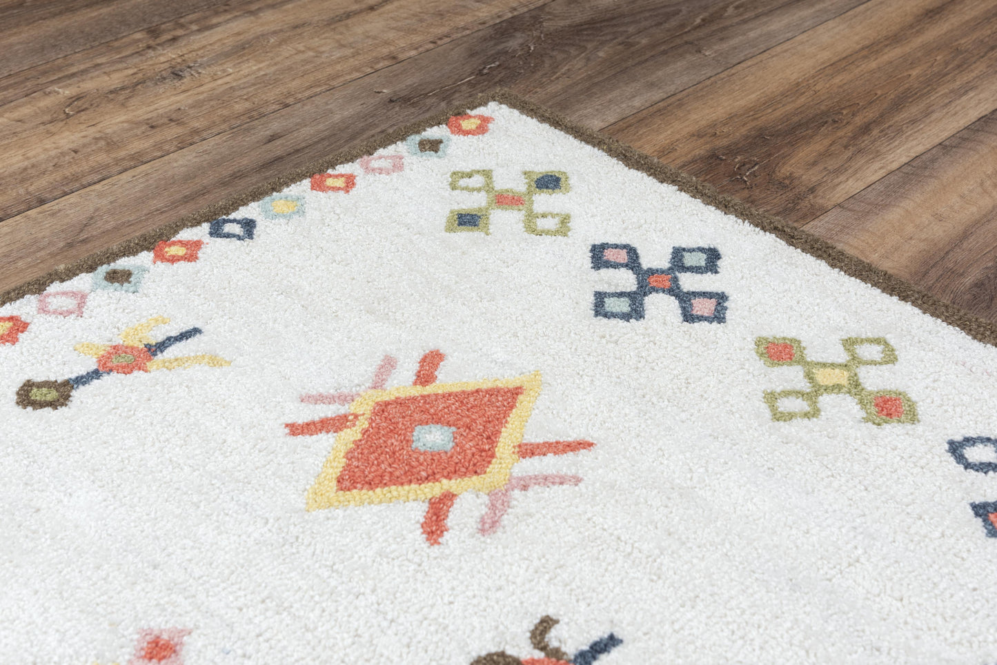 Catawba A02101 Beige/Multi Hand-Tufted Rug - Rizzy
