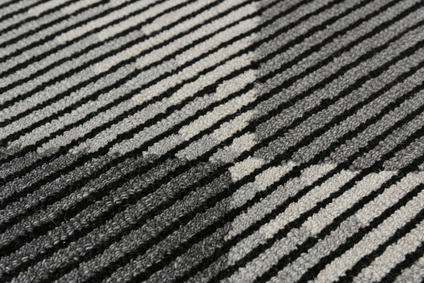 Addison A05101 Charcoal Hand-Tufted Rug - Rizzy