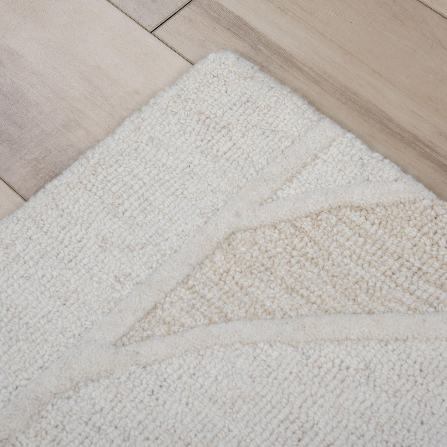 Lofton A07214 Ivory Hand-Tufted Rug - Rizzy