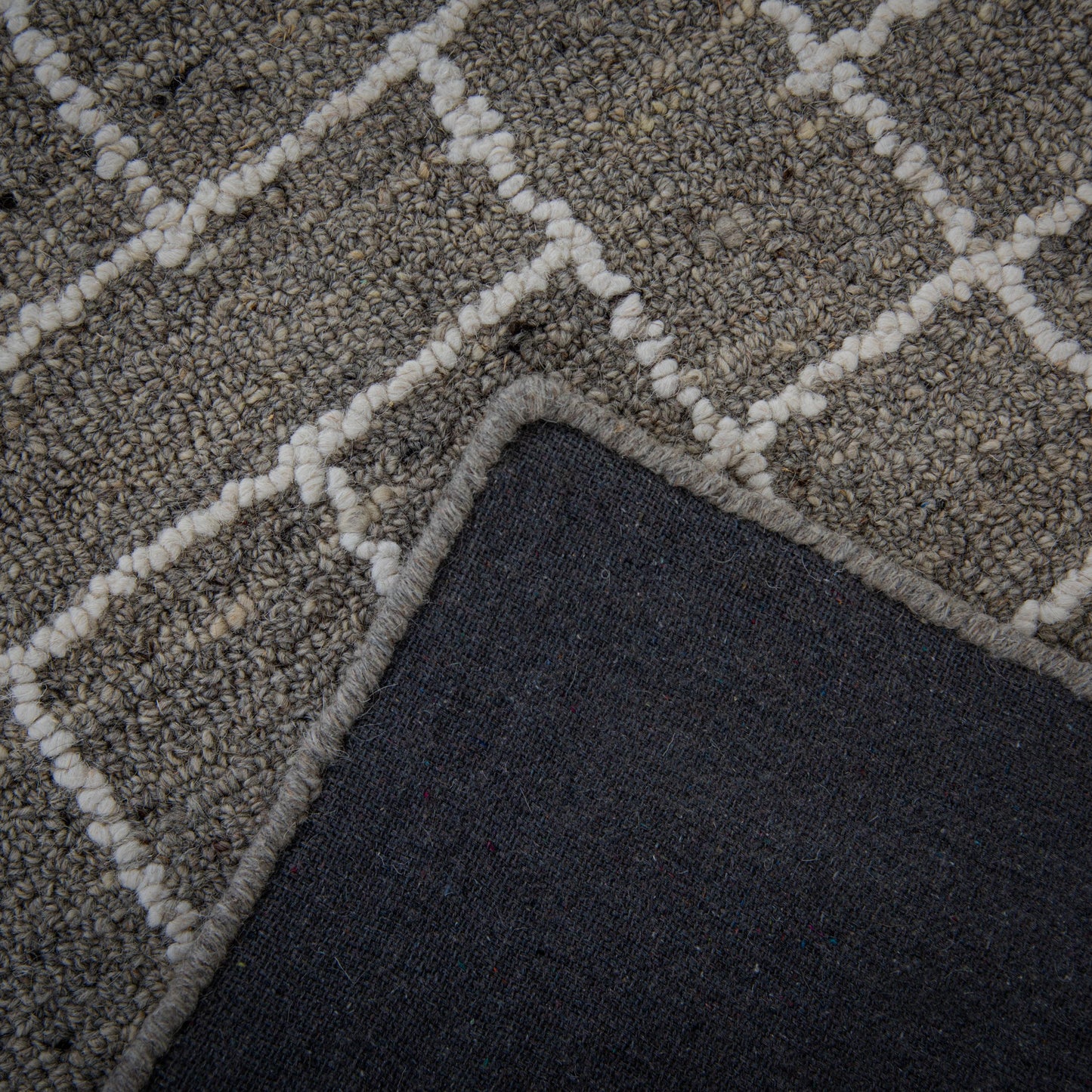 Lofton A07215 Gray Hand-Tufted Rug - Rizzy
