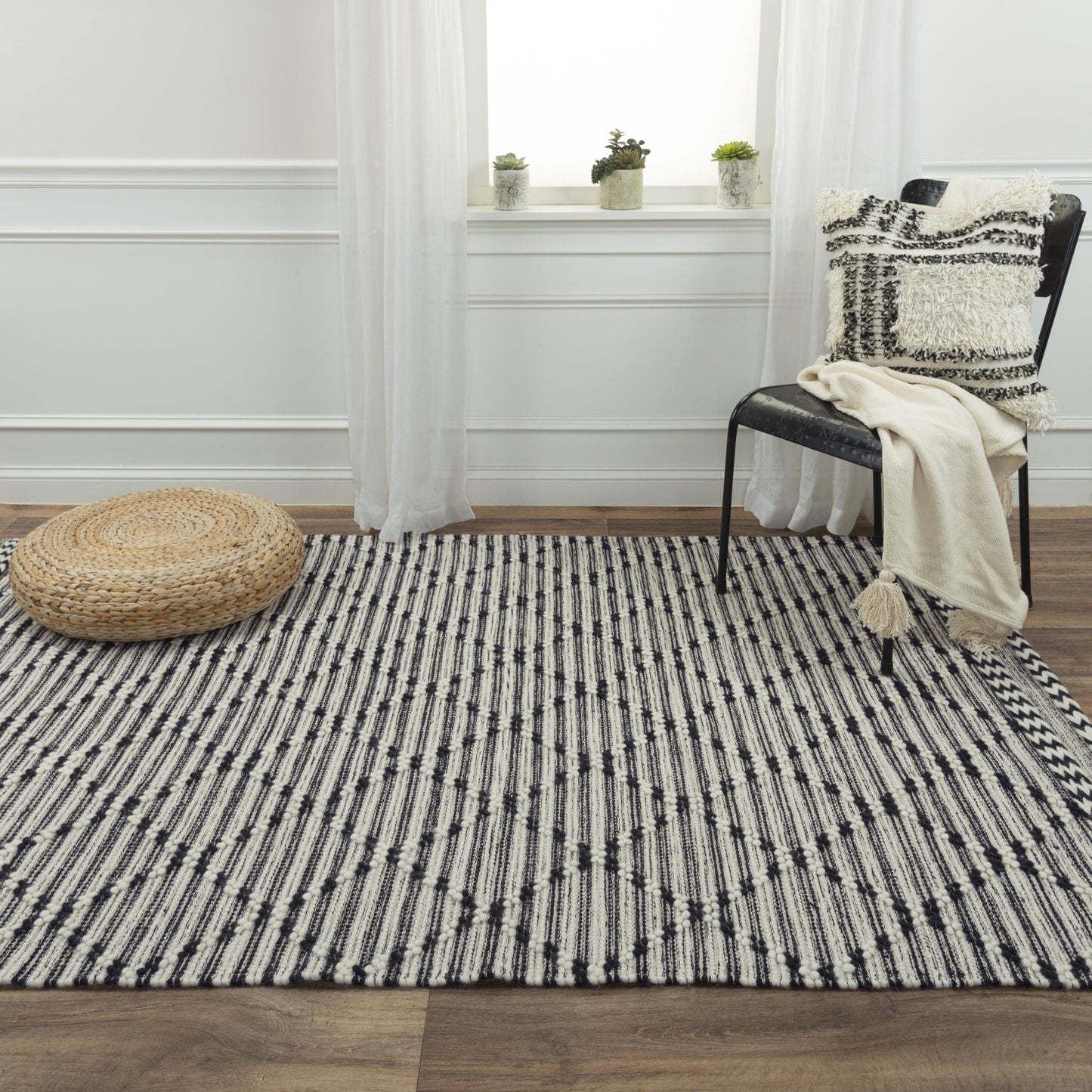 Kerala A12993 Black Hand-Woven Rug - Rizzy
