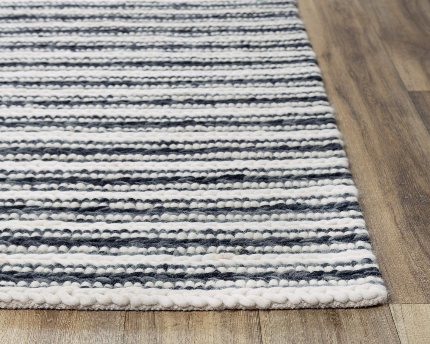 Kolkata A13989 Black Hand-Woven Rug - Rizzy