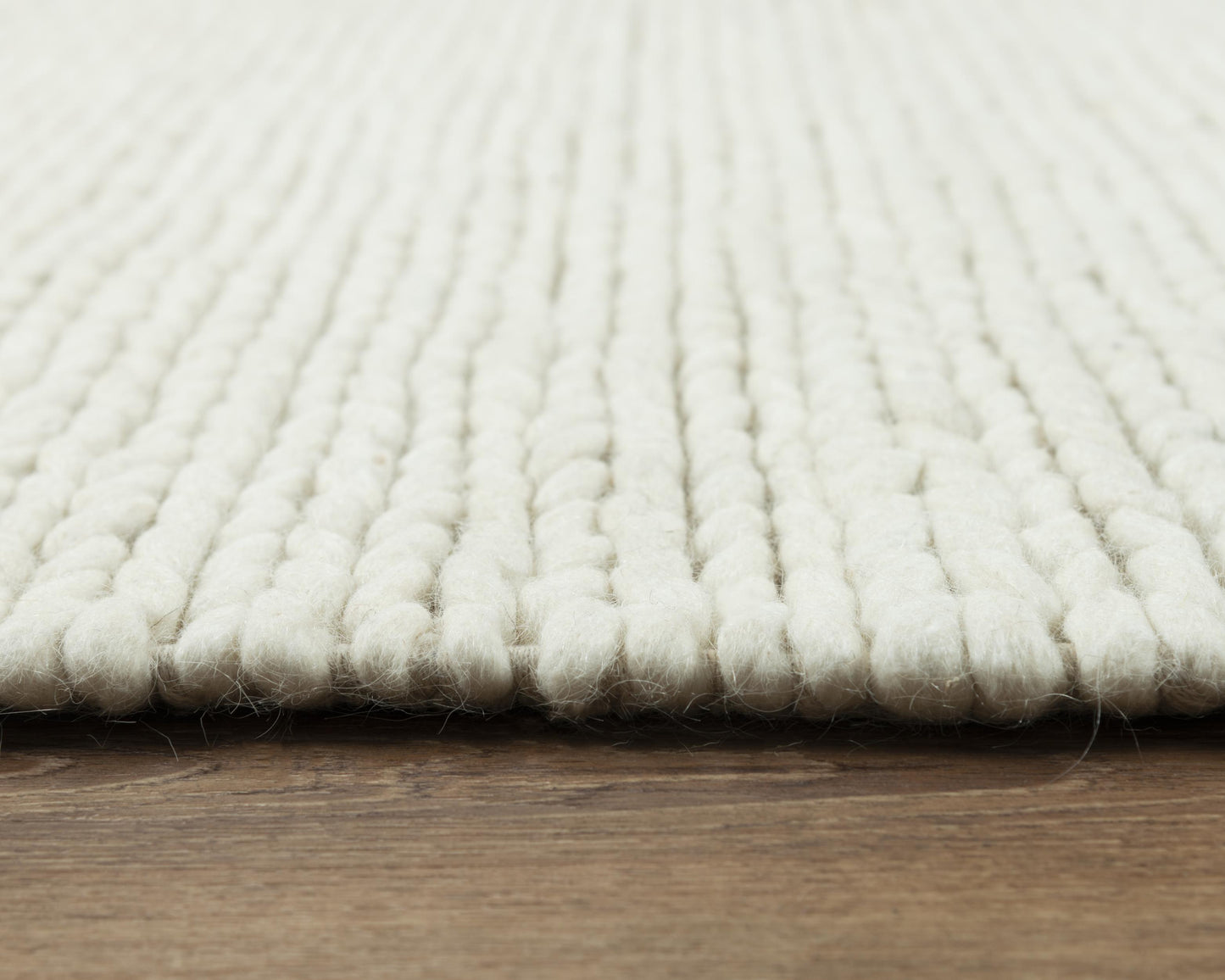 Kolkata A13990 Ivory Hand Woven Rug - Rizzy
