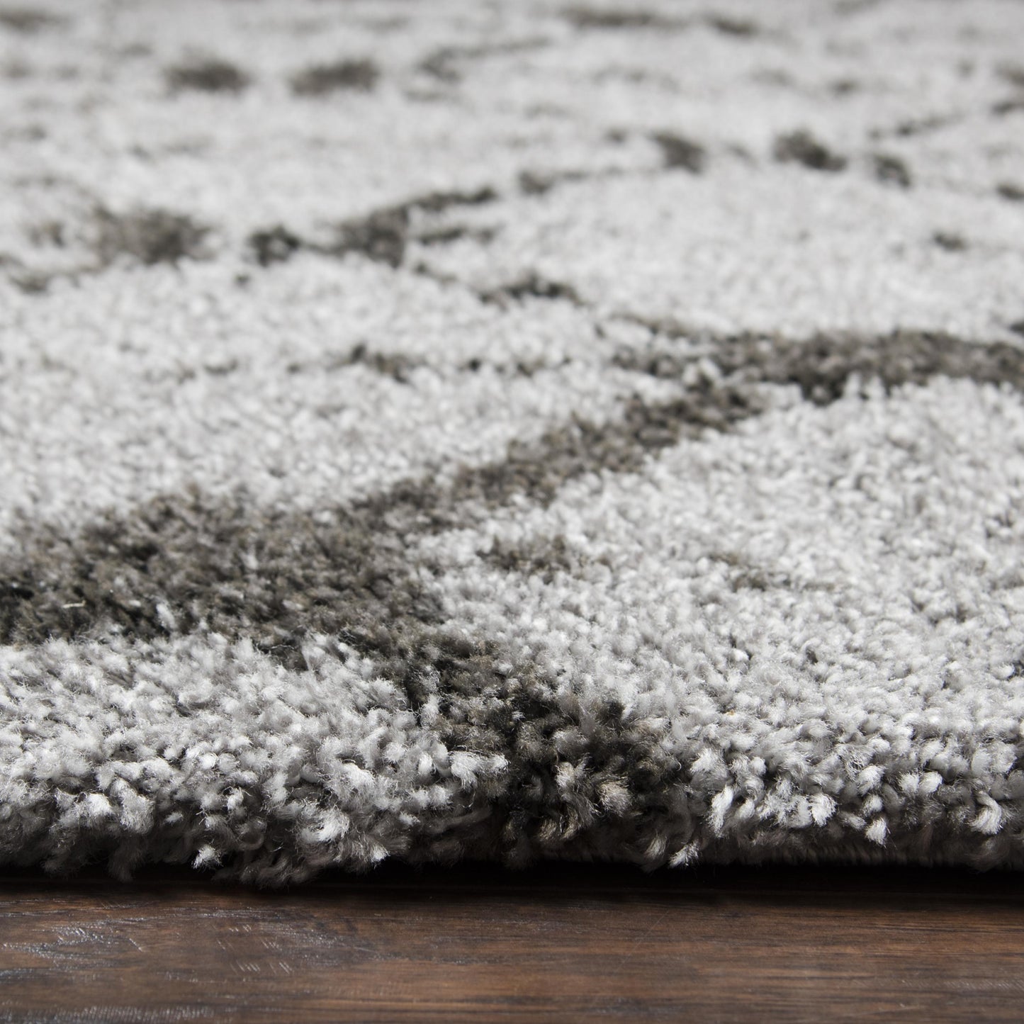 Adana AN696A Gray Machine-Made Rug - Rizzy