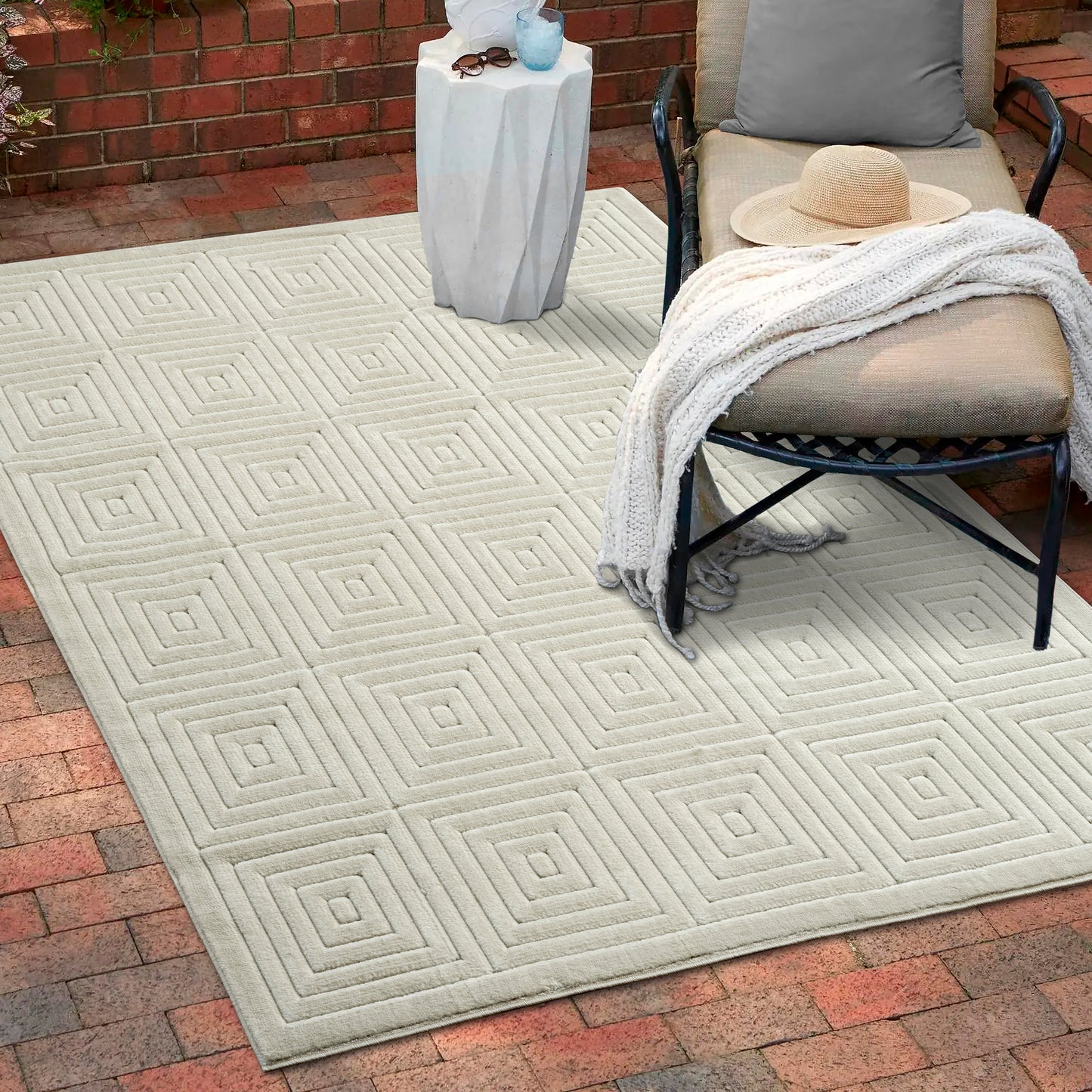 ATLAS-82415 Modern/Contemporary Machine Made Ivory Polypropylene Indoor/Outdoor Area Rugs - LR Home