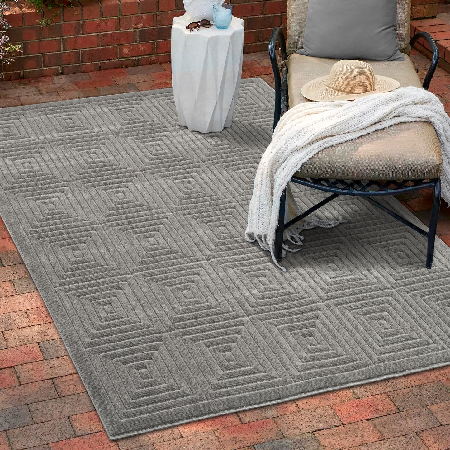 Atlas-82417 Contemporary Power-Loomed Gray Polypropylene Indoor/Outdoor Area Rug - LR Home