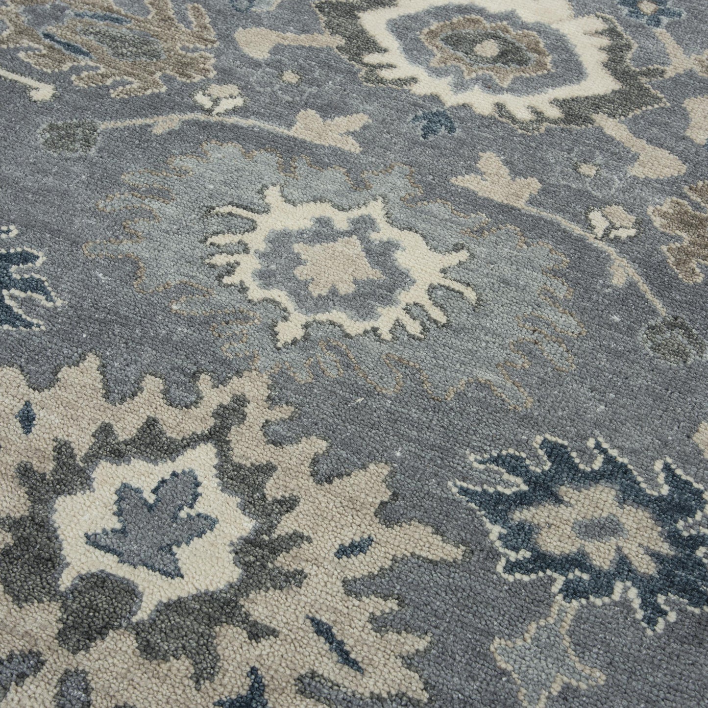 Ashton ATN922 Gray Hand Knotted Rug - Rizzy