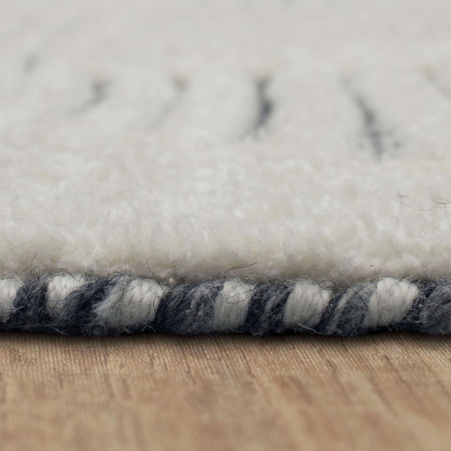 Algiers Black/White Area Rug - Karastan