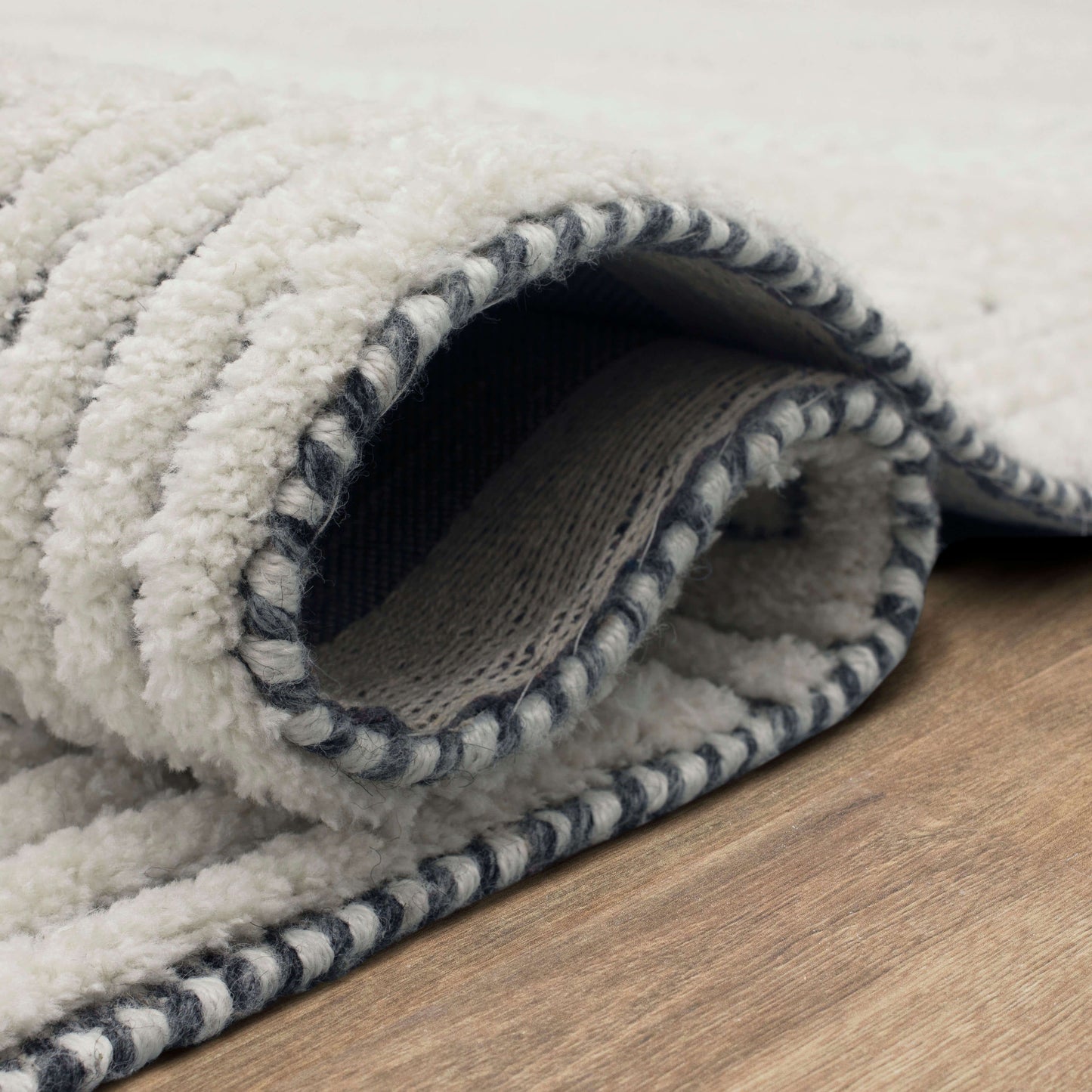 Algiers Black/White Area Rug - Karastan