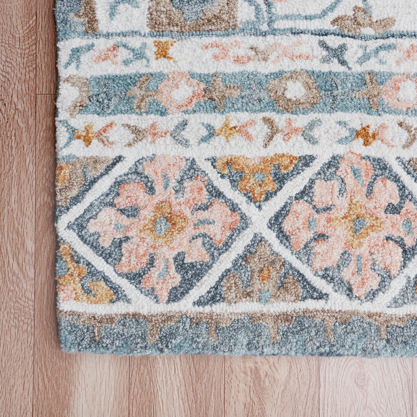 Babylon-81790 Traditional Hand-Tufted Blue/Pink Cotton Indoor Area Rug - LR Home