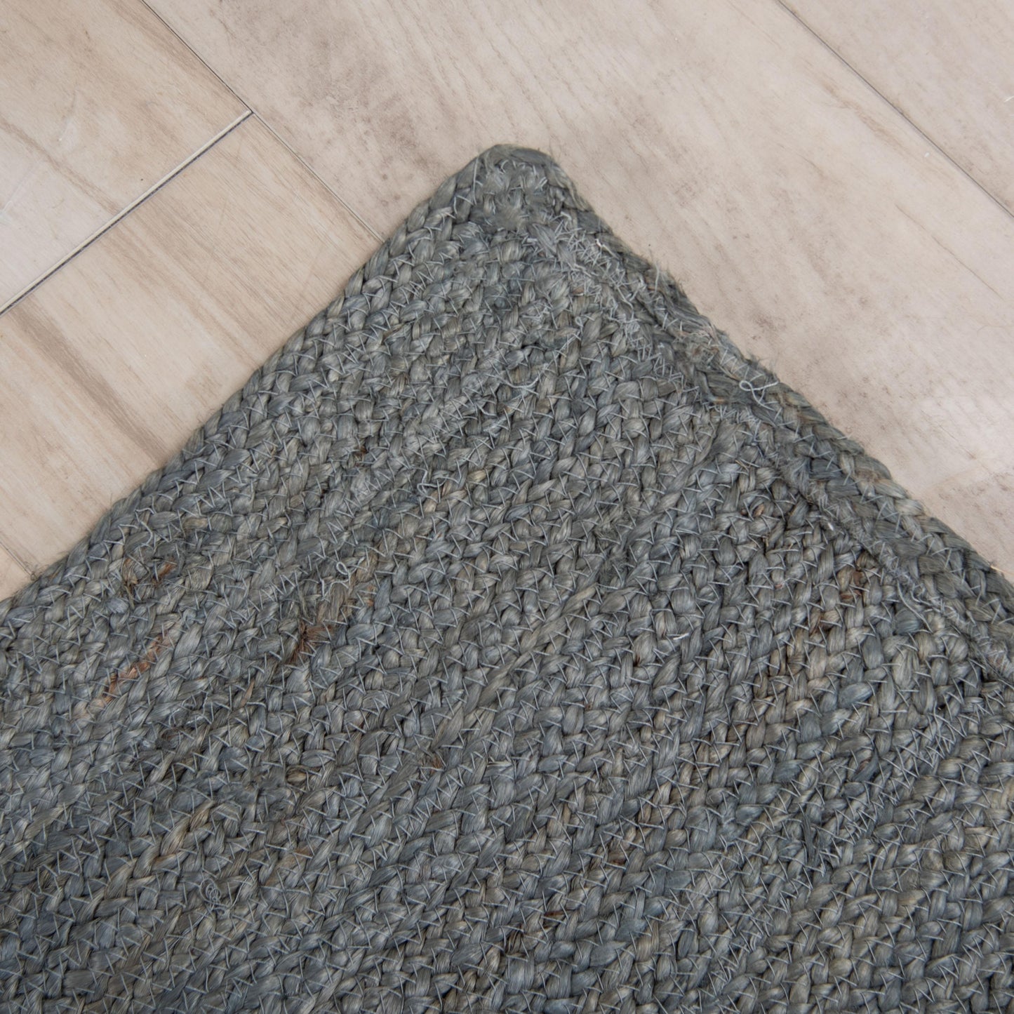 Batique BAT687 Lt.Gray Hand-Woven Rug - Rizzy