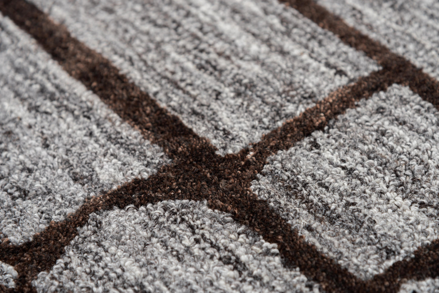 Becker BKR104 Gray Hand-Tufted Rug - Rizzy