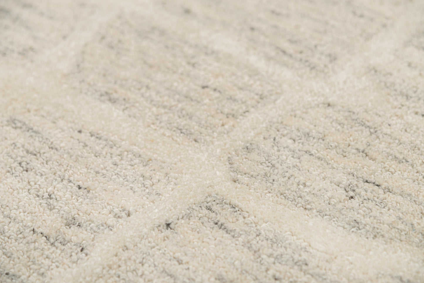 Becker BKR106 Ivory Hand-Tufted Rug - Rizzy