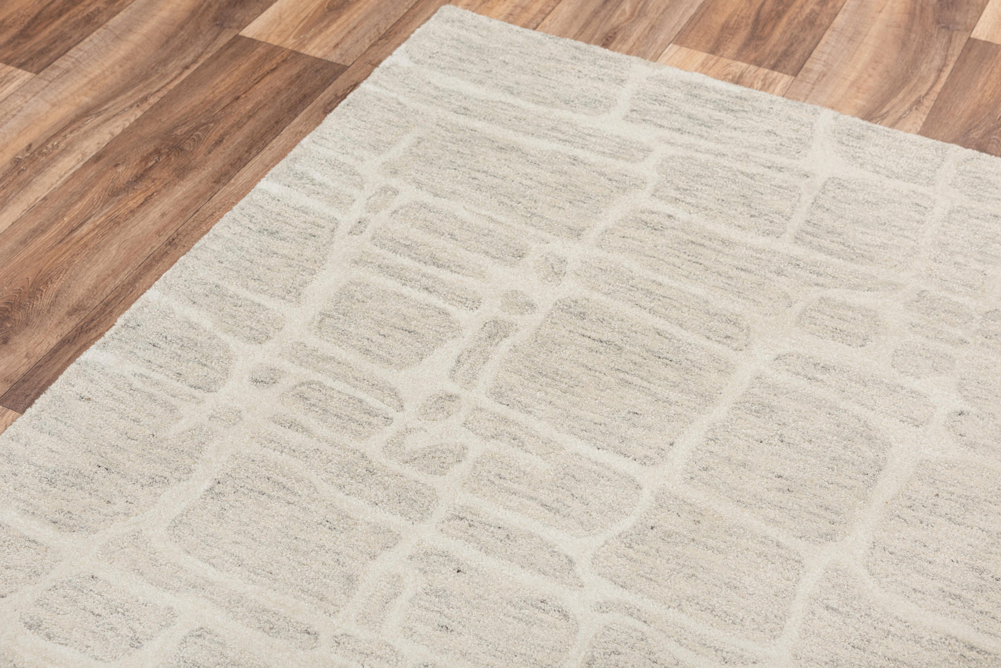 Becker BKR106 Ivory Hand-Tufted Rug - Rizzy