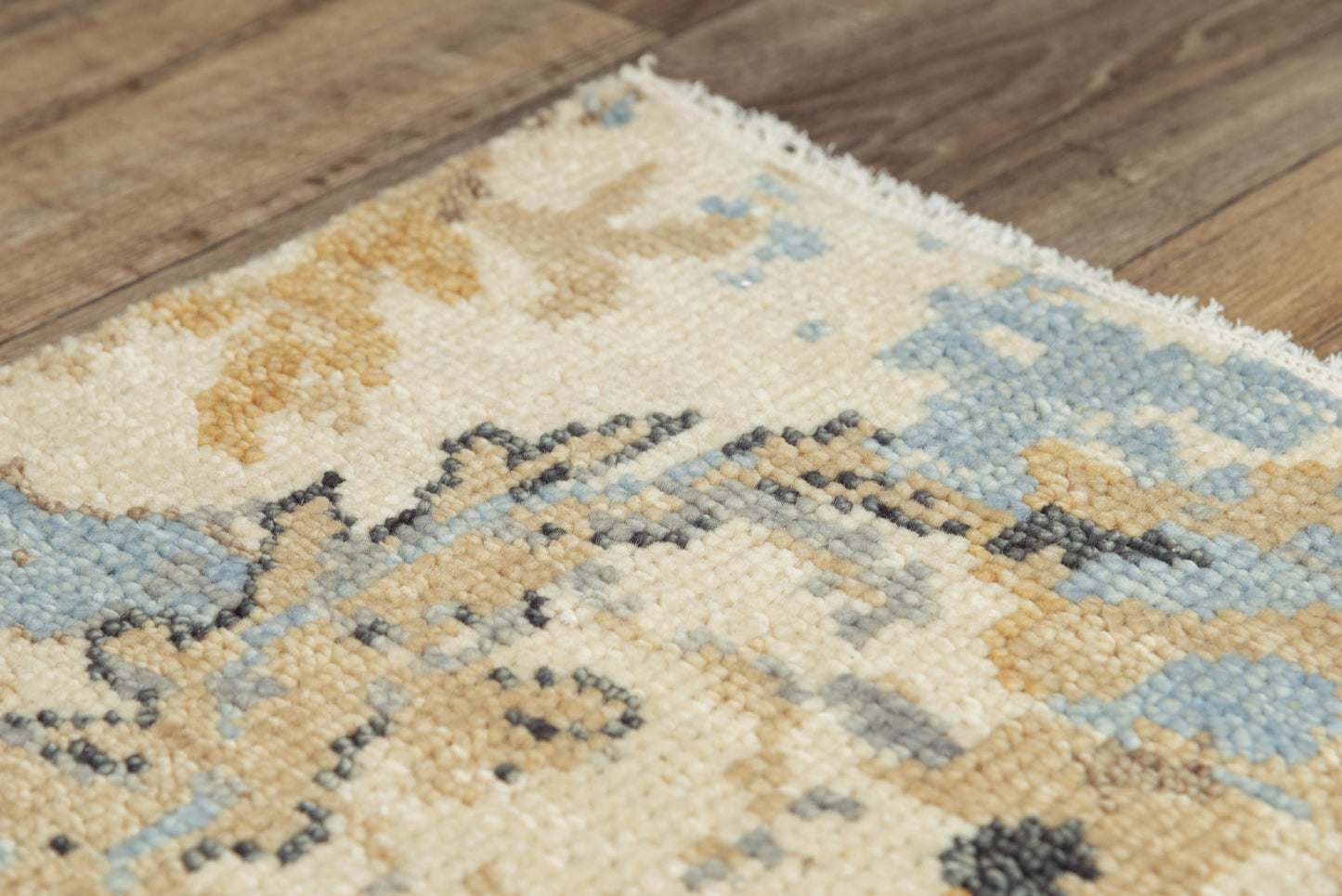 Belmont BMT955 Beige Hand Knotted Rug - Rizzy
