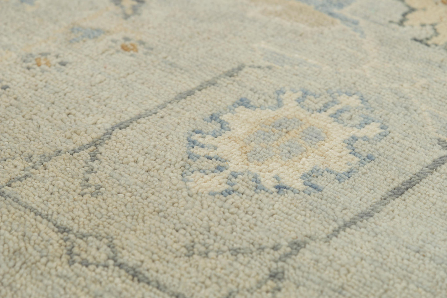 Belmont BMT959 Beige Hand Knotted Rug - Rizzy
