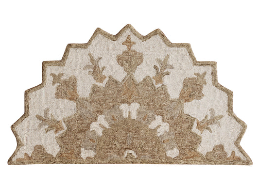 Bella Beige Traditional Medallion Natural Wool Indoor Hearth Hand-tufted Area Rug - Silo view