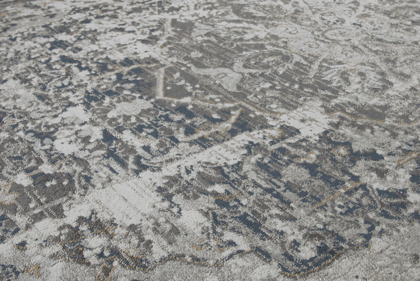 Bristol BRS106 Beige/Blue Machine-Made Rug - Rizzy