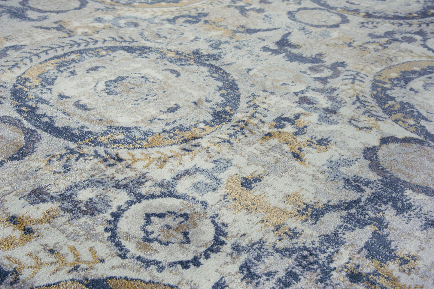 Bristol BRS107 Beige/Blue Machine-Made Rug - Rizzy