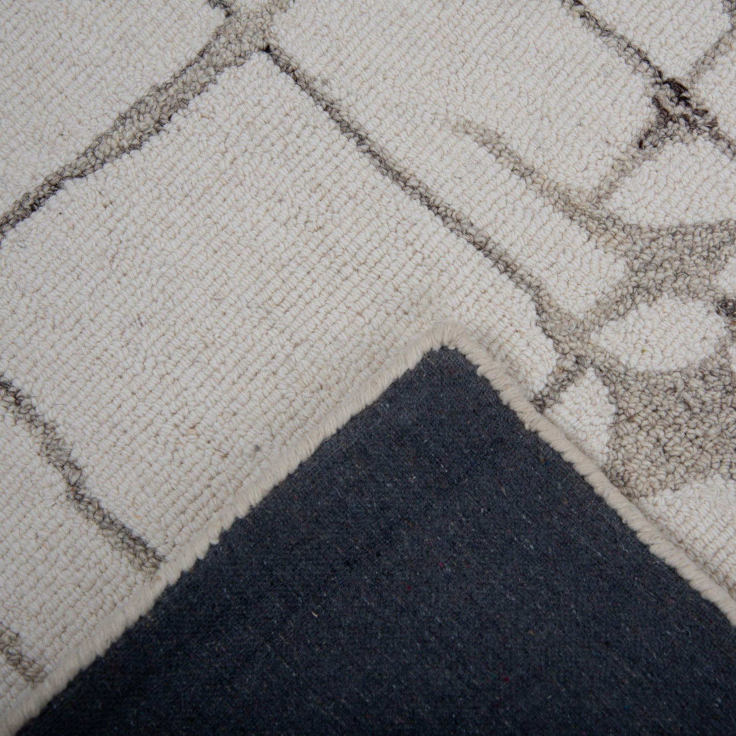 Bixby BX09IV Ivory Hand Tufted Rug - Rizzy