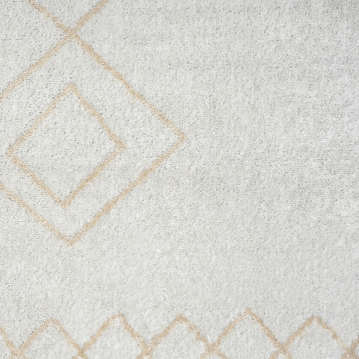 Evette Rios Calgary Transitional Diamond Indoor Area Rug, Cream - color swatch