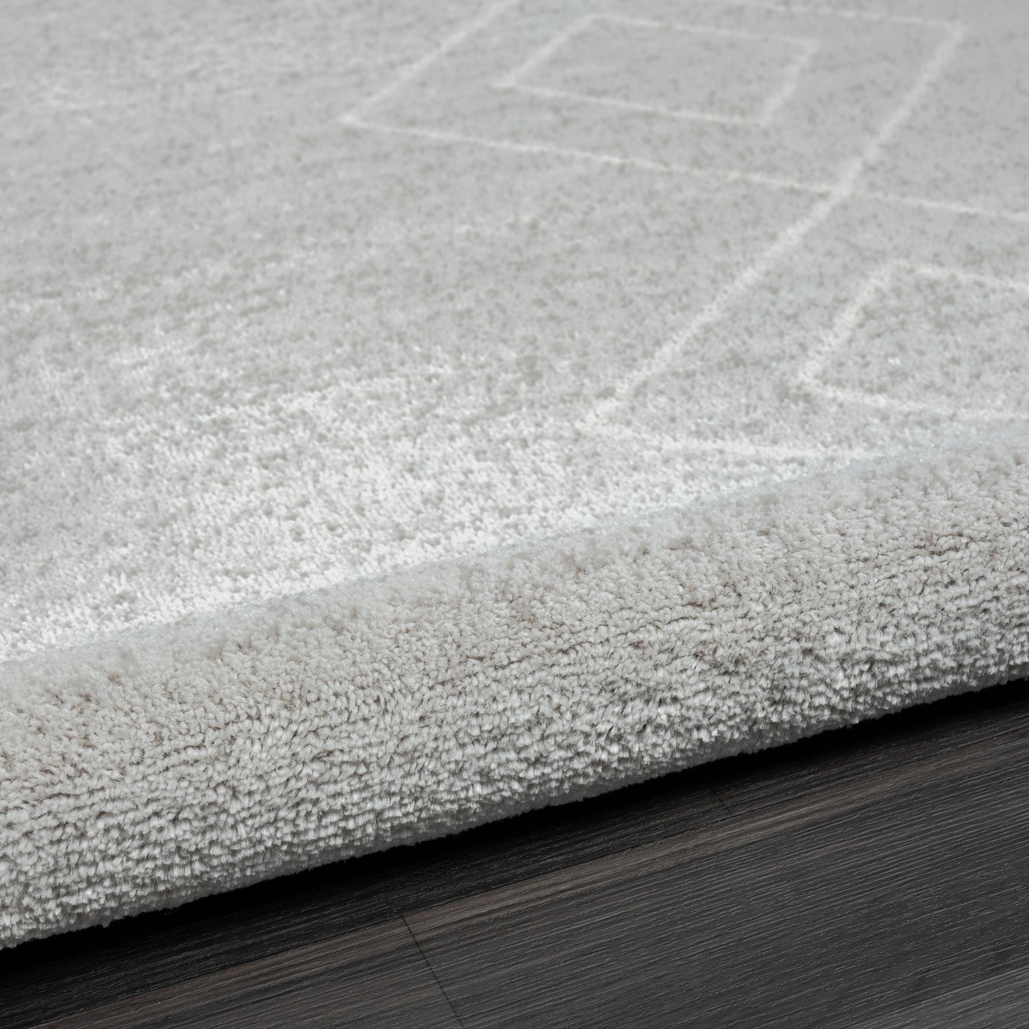 CALGR-82278 Transitional/Casual Machine Made Gray Synthetic Indoor Area Rugs - LR Home