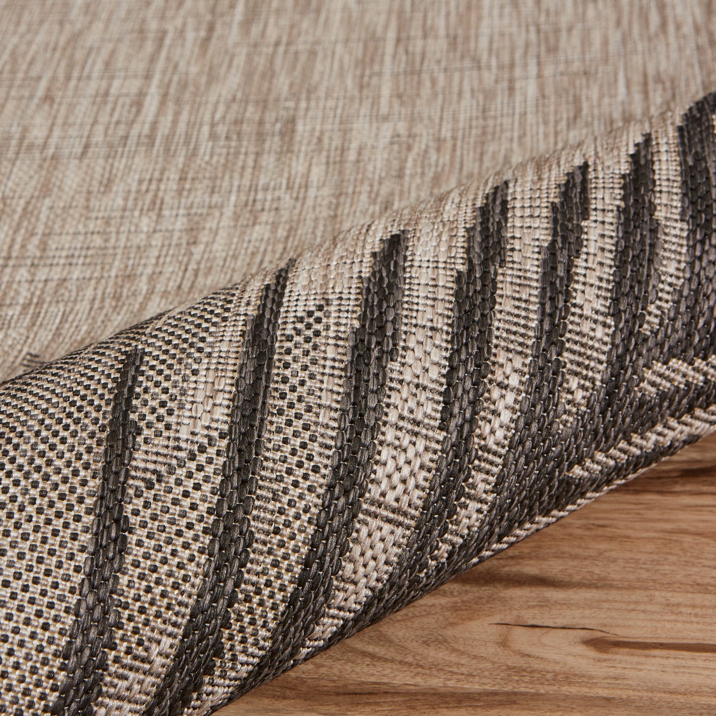 Captiva-81016 Tropical Power-Loomed Black Polypropylene Indoor/Outdoor Area Rug - LR Home