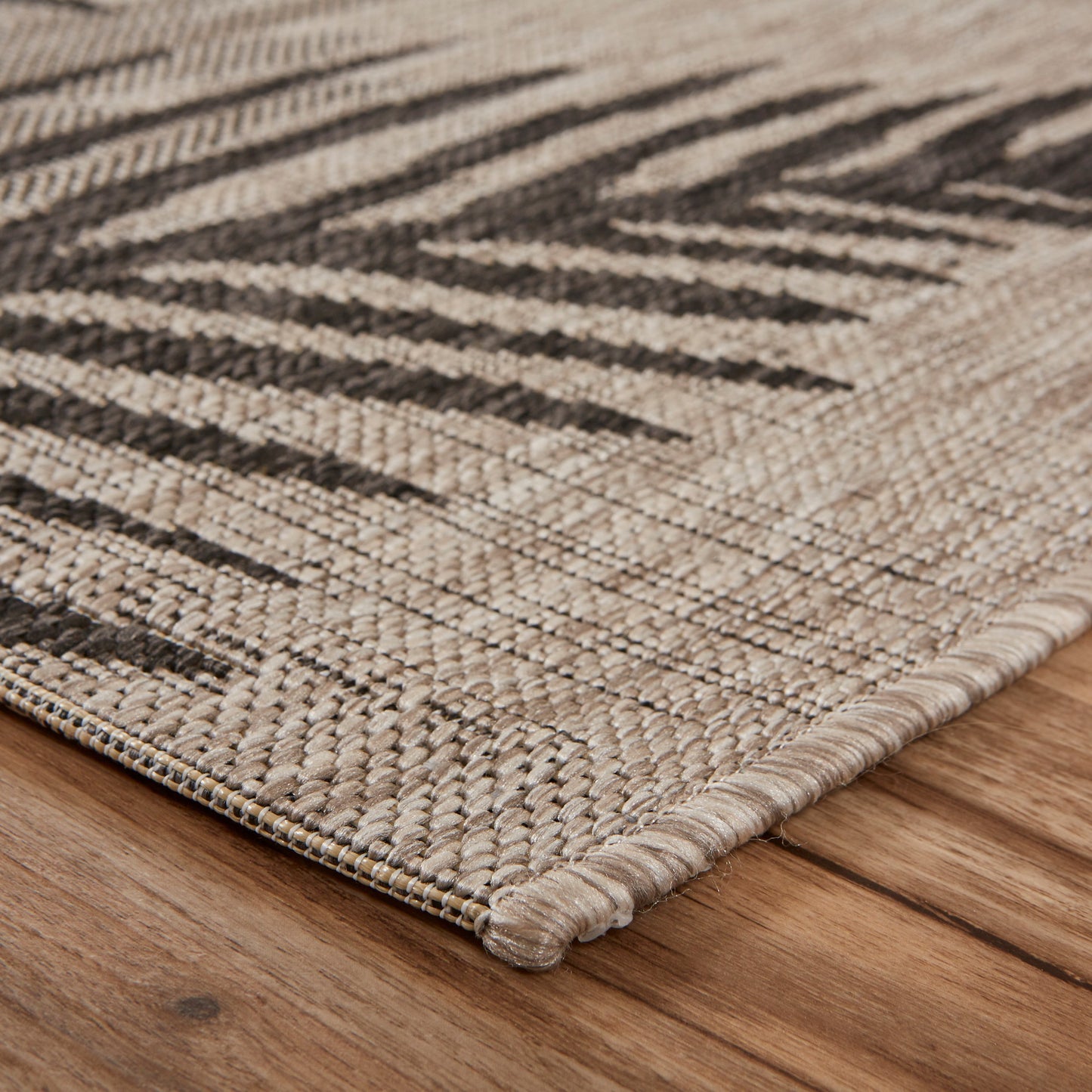 CAPTI-81016 Tropical Machine Made Black Polypropylene Indoor/Outdoor Area Rugs - LR Home