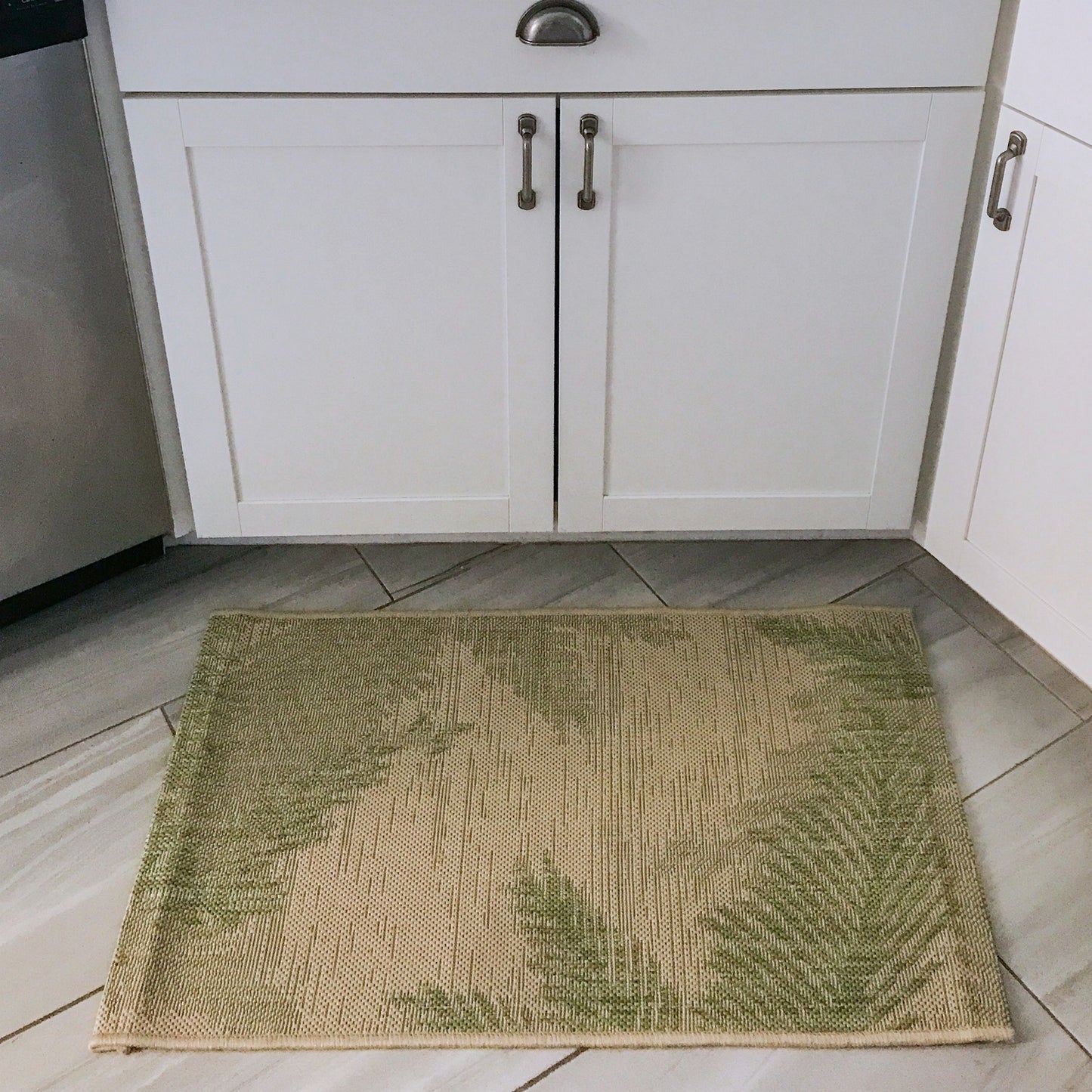 CAPTI-81016 Tropical Machine Made Green Polypropylene Indoor/Outdoor Area Rugs - LR Home