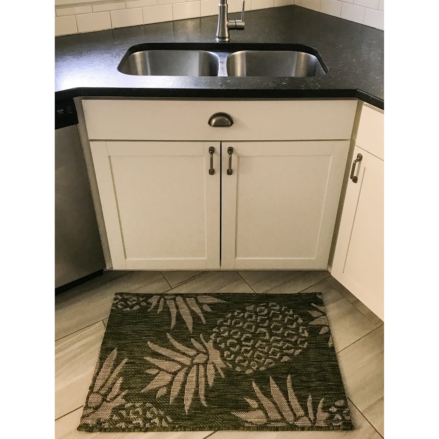 Catalina-81500 Tropical Power-Loomed Green/Ivory Polypropylene Indoor/Outdoor Area Rug - LR Home