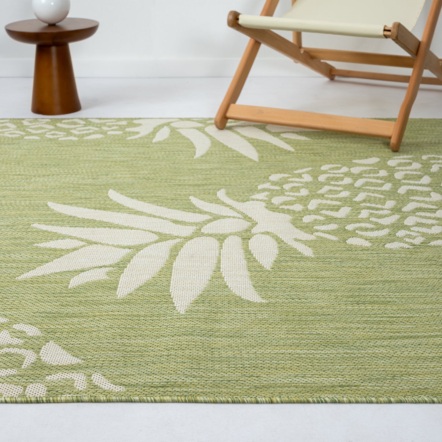Catalina-81500 Tropical Power-Loomed Green/Ivory Polypropylene Indoor/Outdoor Area Rug - LR Home