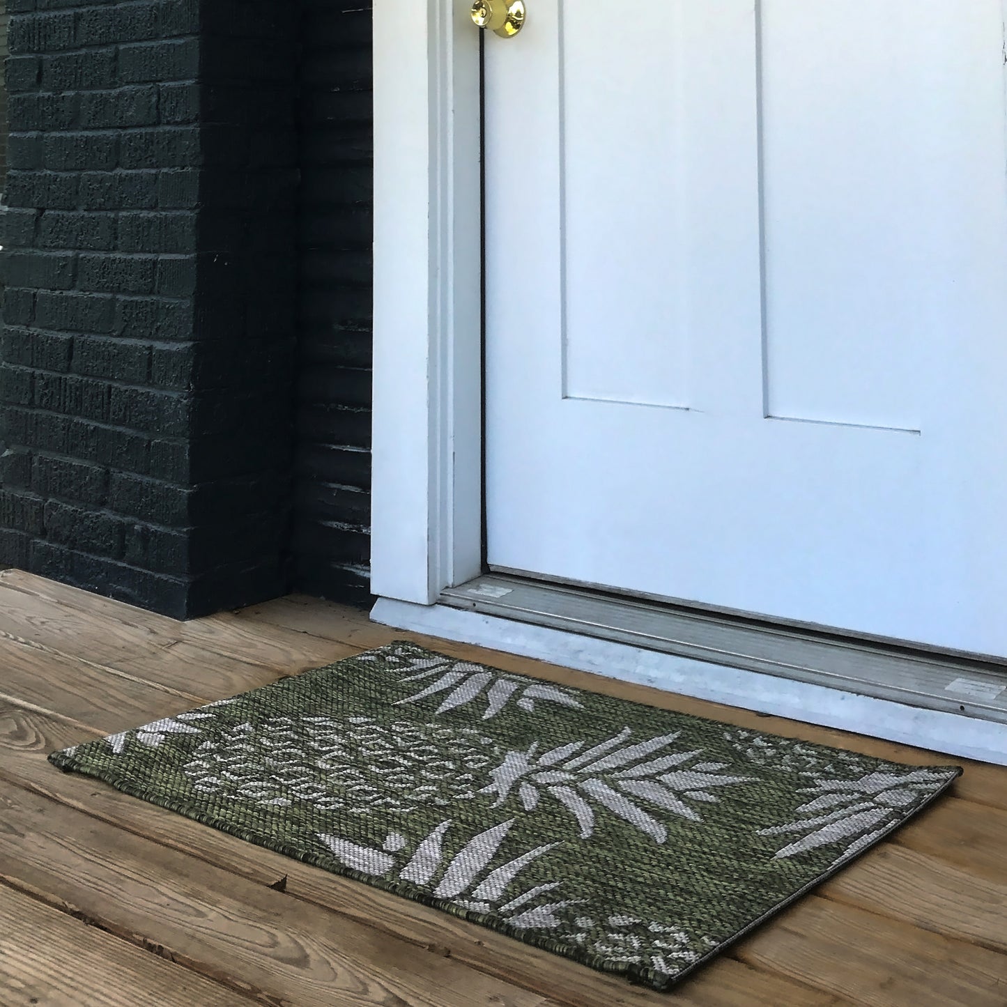 CATAL-81500 Tropical Machine Made Dark Green/Beige Polypropylene Indoor/Outdoor Area Rugs - LR Home
