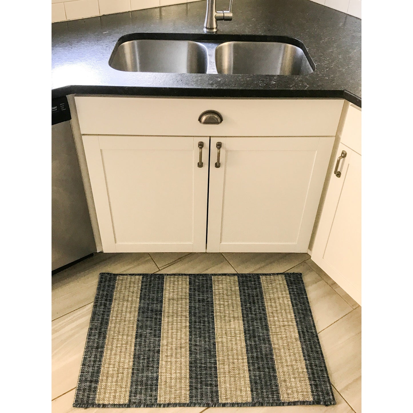 CATAL-81504 Nautical/Coastal Machine Made Navy/Gray Polypropylene Indoor/Outdoor Area Rugs - LR Home