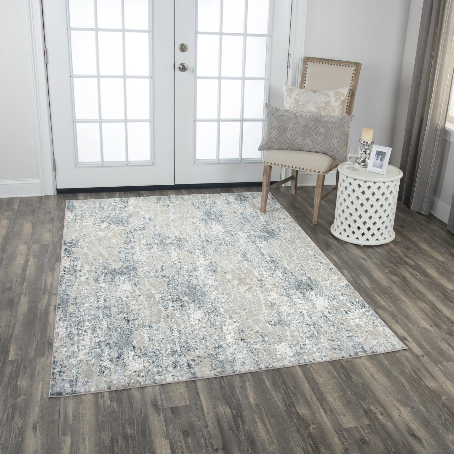 Chelsea CHS110 Cream/Gray Machine-Made Rug - Rizzy