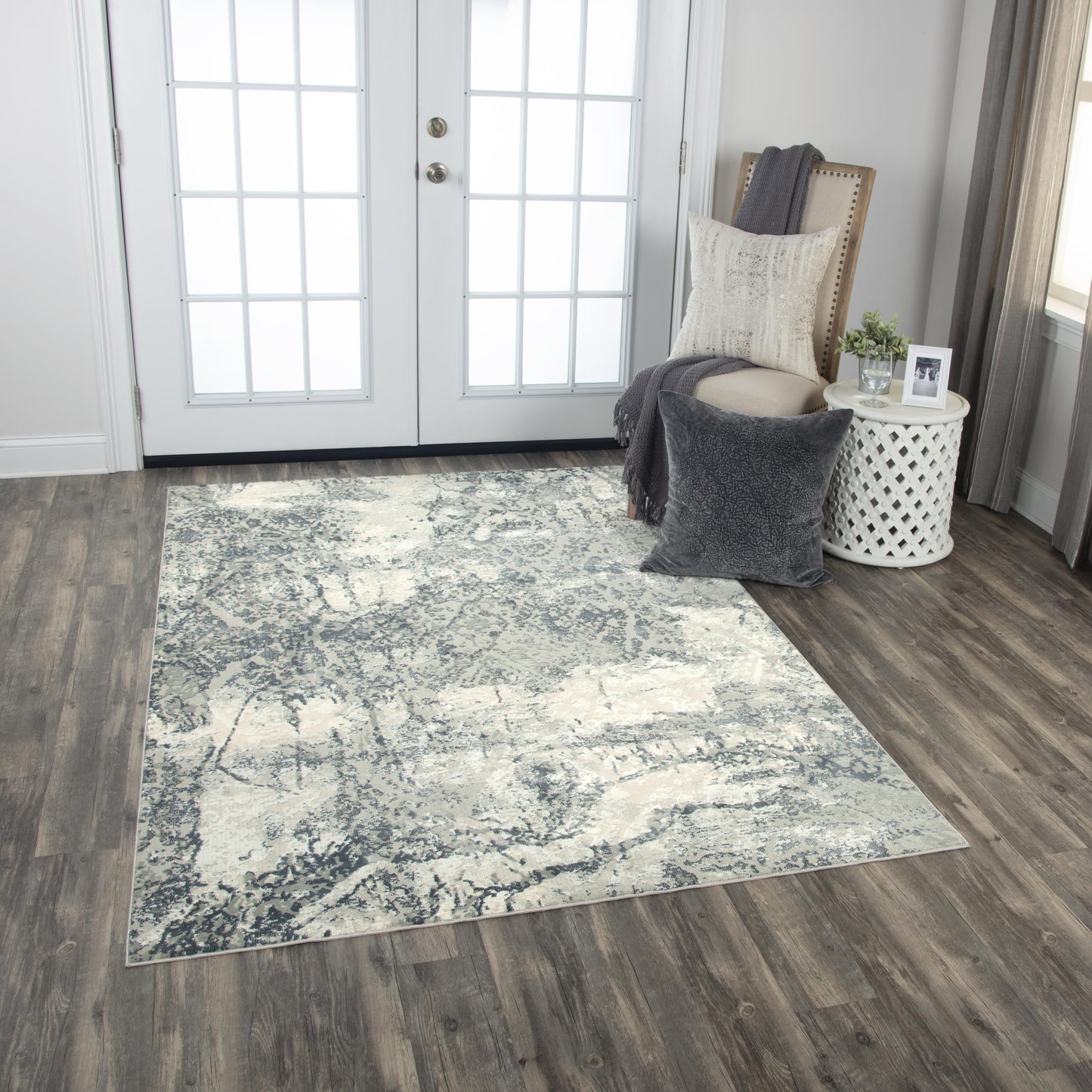 Chelsea CHS112 Cream/Gray Machine-Made Rug - Rizzy