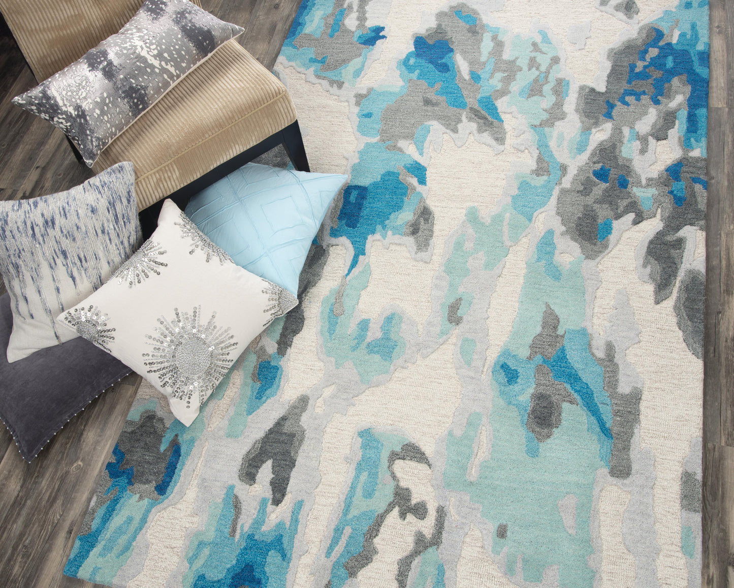 Connie Post  CNP104 Beige/Blue Hand-Tufted Rug - Rizzy
