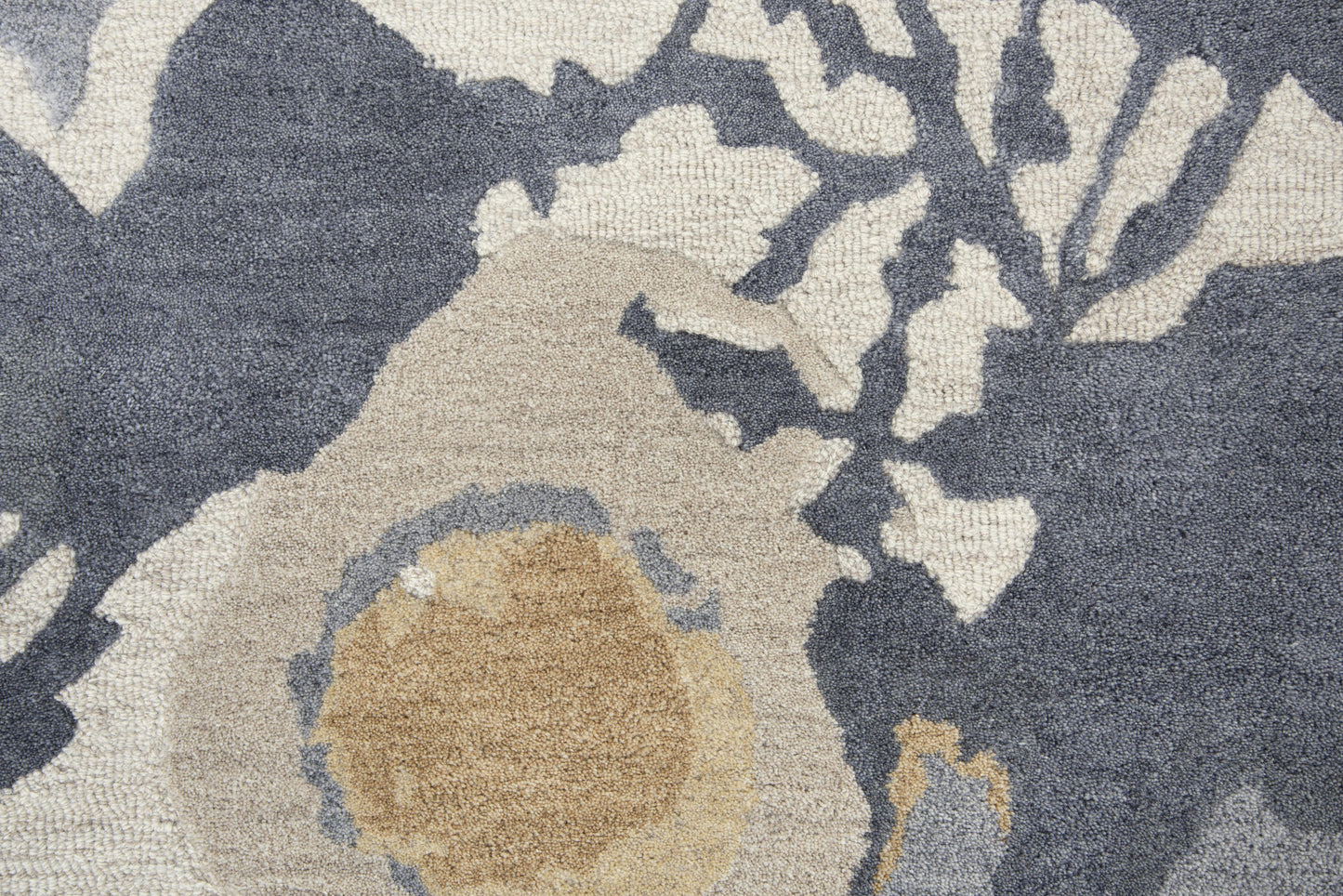 Connie Post  CNP106 Gray/Beige Hand-Tufted Rug - Rizzy