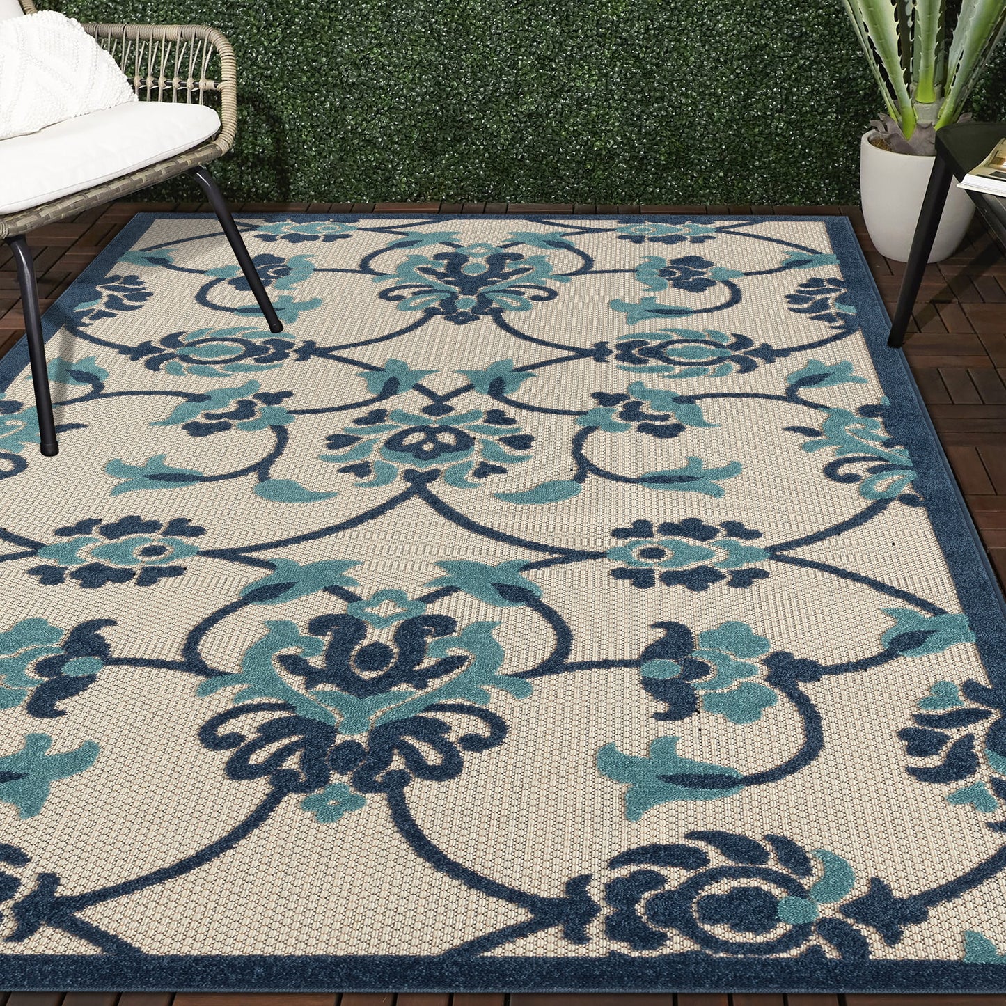 Copa Cabana-81813 Contemporary Power-Loomed Navy Blue/Beige Polypropylene Indoor/Outdoor Area Rug - LR Home
