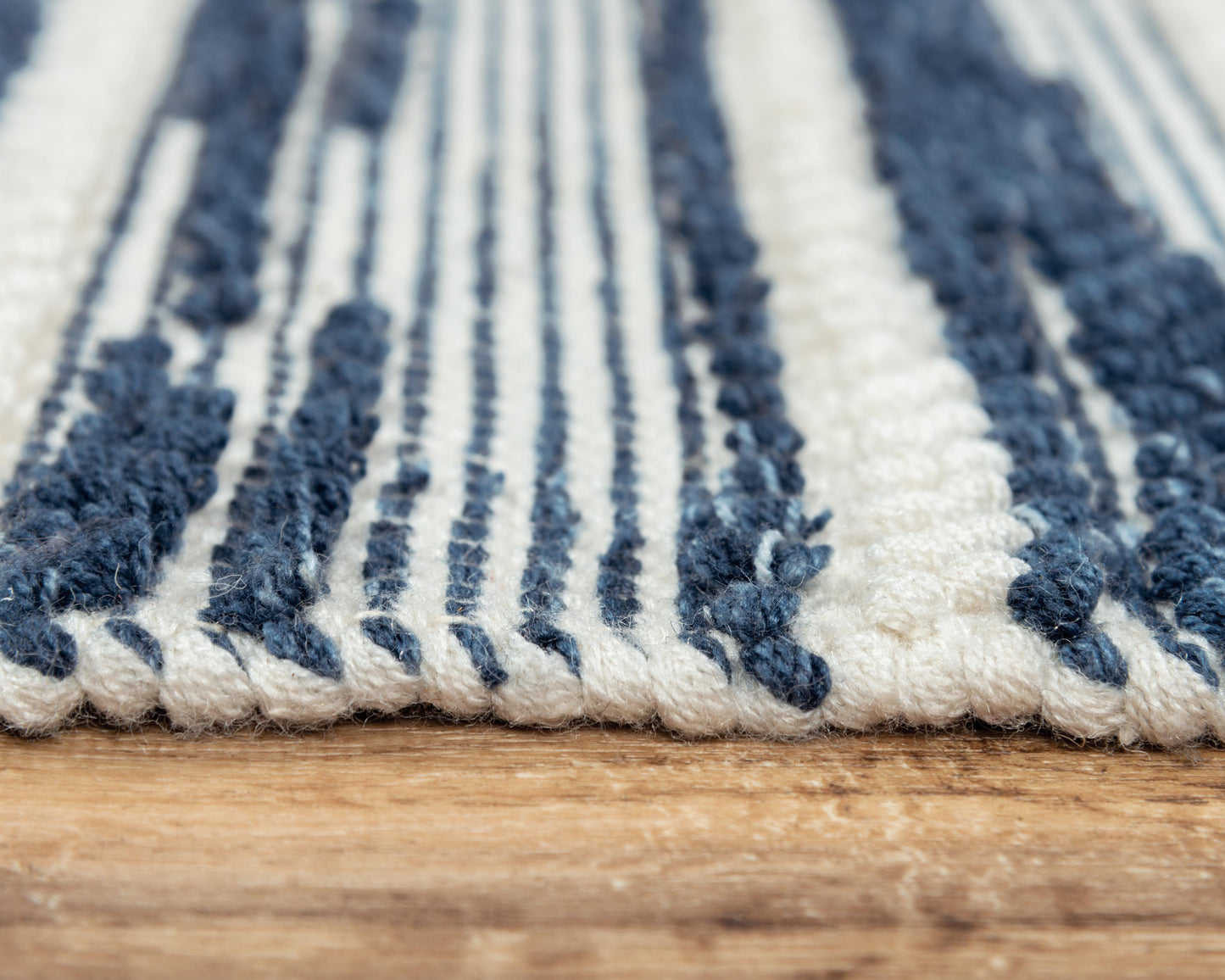Capri CPI105 Ivory/Blue Hand-Woven Rug - Rizzy