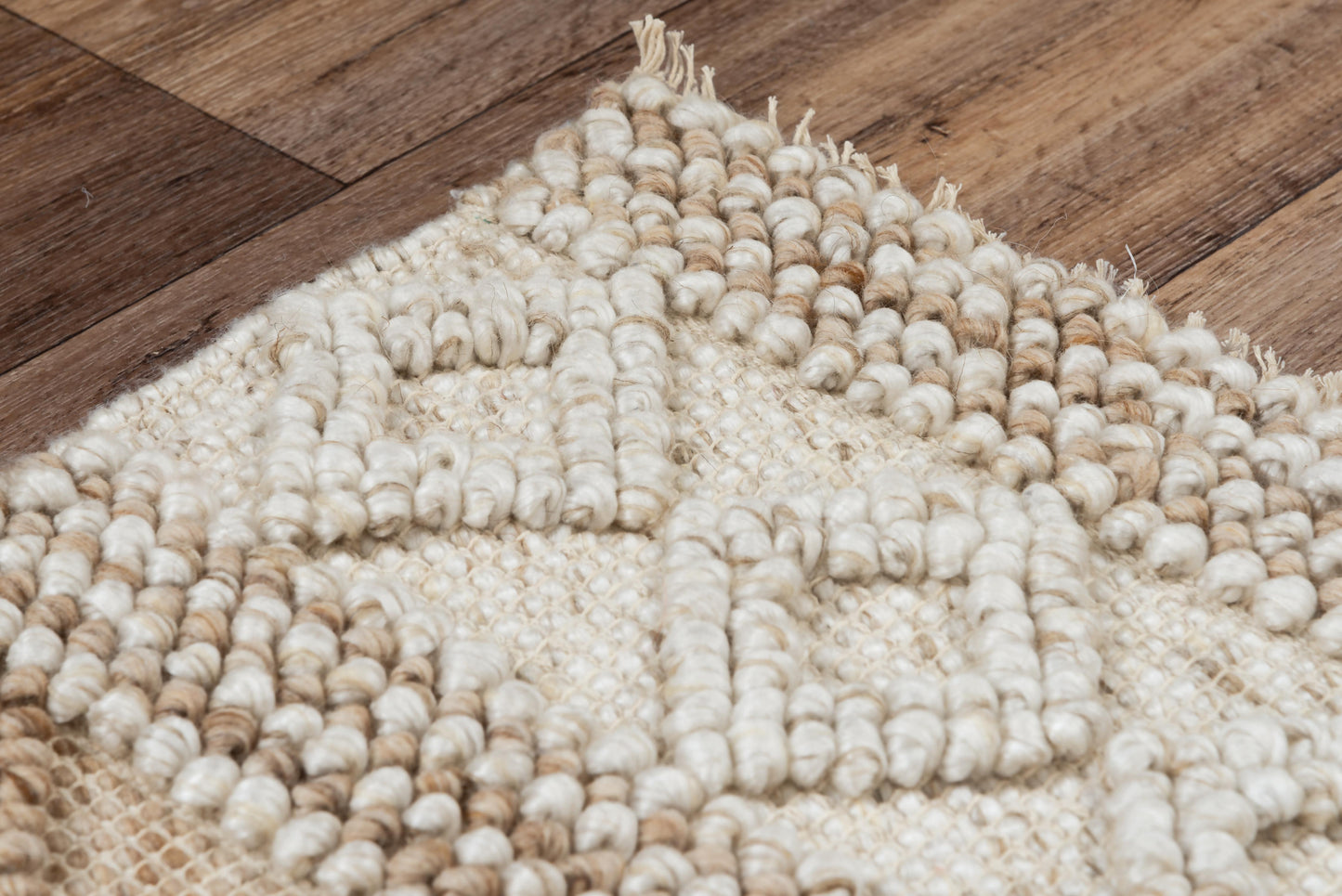 Capri CPI108 Beige Hand-Woven Rug - Rizzy
